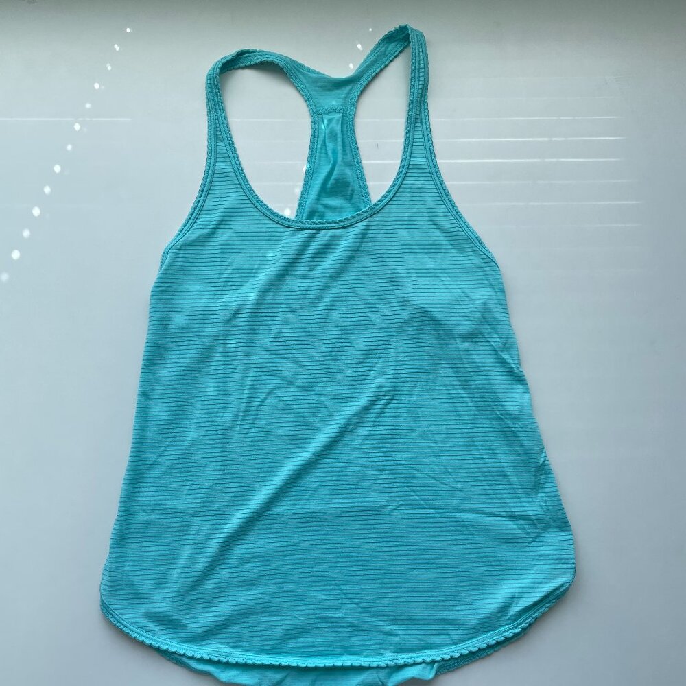 Women's Lululemon tank